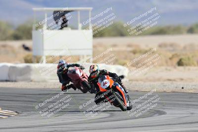 media/Nov-16-2025-Race Pace (Sun) [[8c5fa54630]]/Non Verified Riders (1st 20 Minutes)/4-Turn 16 (1116am)/